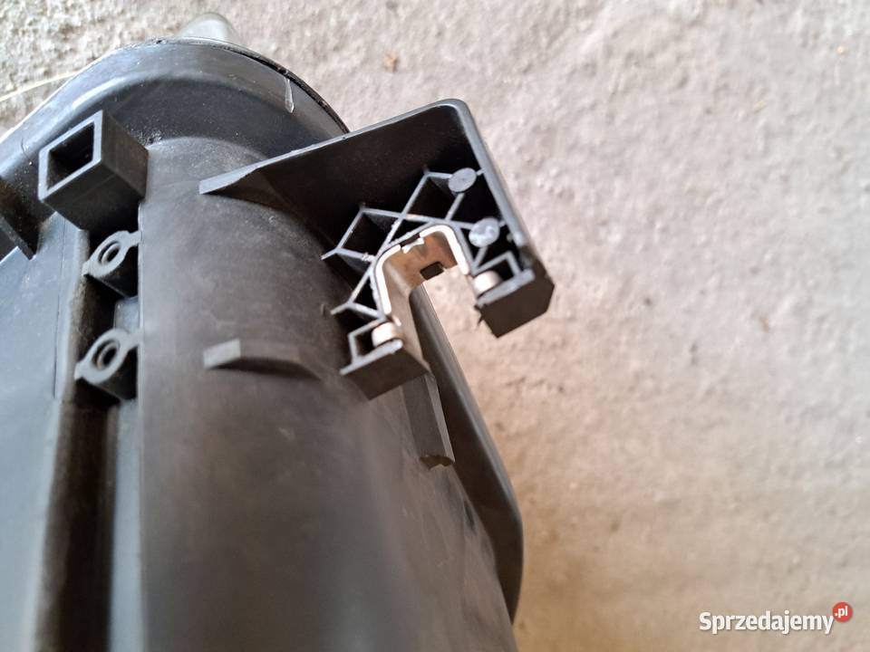 Prawa lampa Audi A3 8P Sportback Szczucin