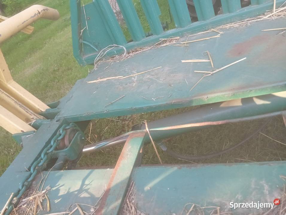 Przyczepa do przewozu bele słomy samozaładowcza Rzędziszowice