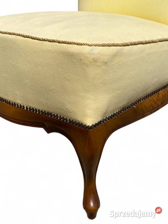 Fotel koktajlowy w stylu ludwikowskim z