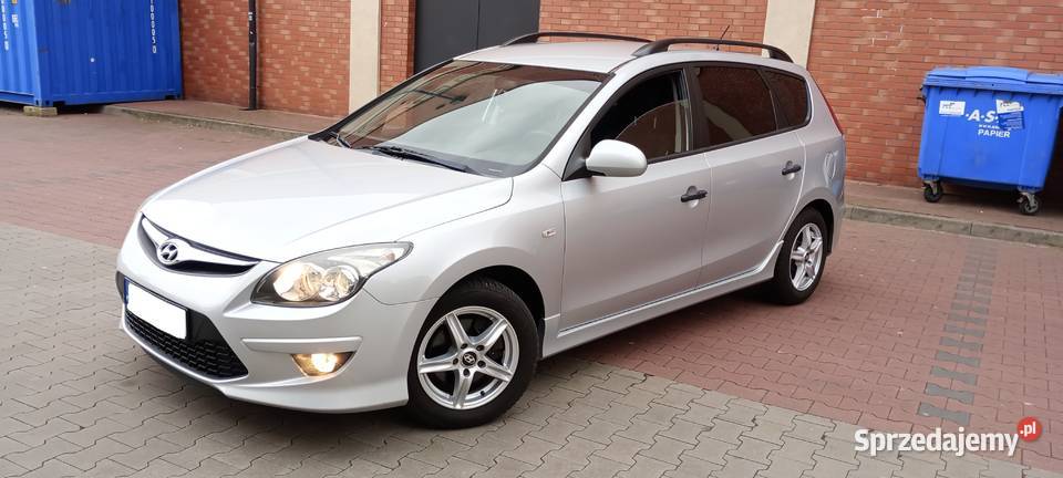 Hyundai i30 14 benzyna 109 2011 Niski Przebieg Radomsko