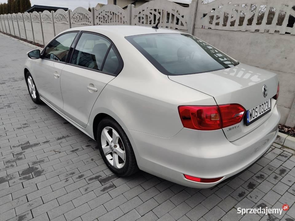 VW Jetta 12tsi manualna Ostrołęka