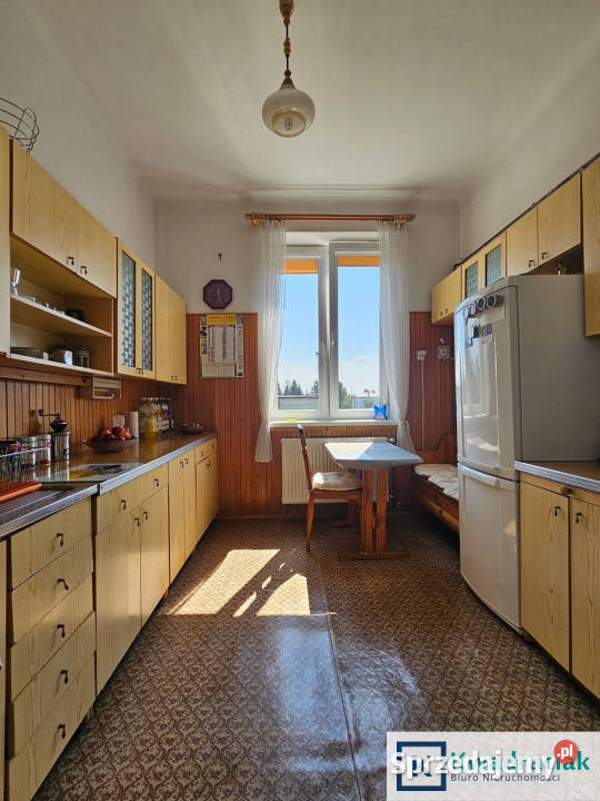 Mieszkanie Krosno 8842m2 3pokojowe kamienica Nieruchomości