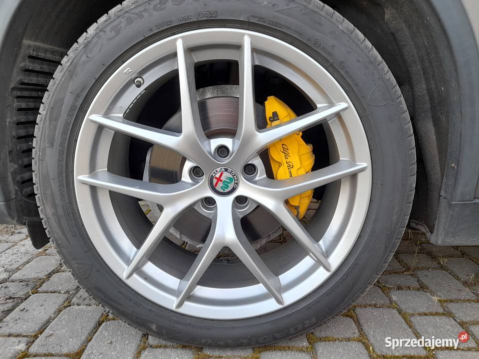 Alfa Romeo Stelvio 202802018Super stanNiski czujnik martwego pola Stelvio Samochody osobowe Wodzisław Śląski