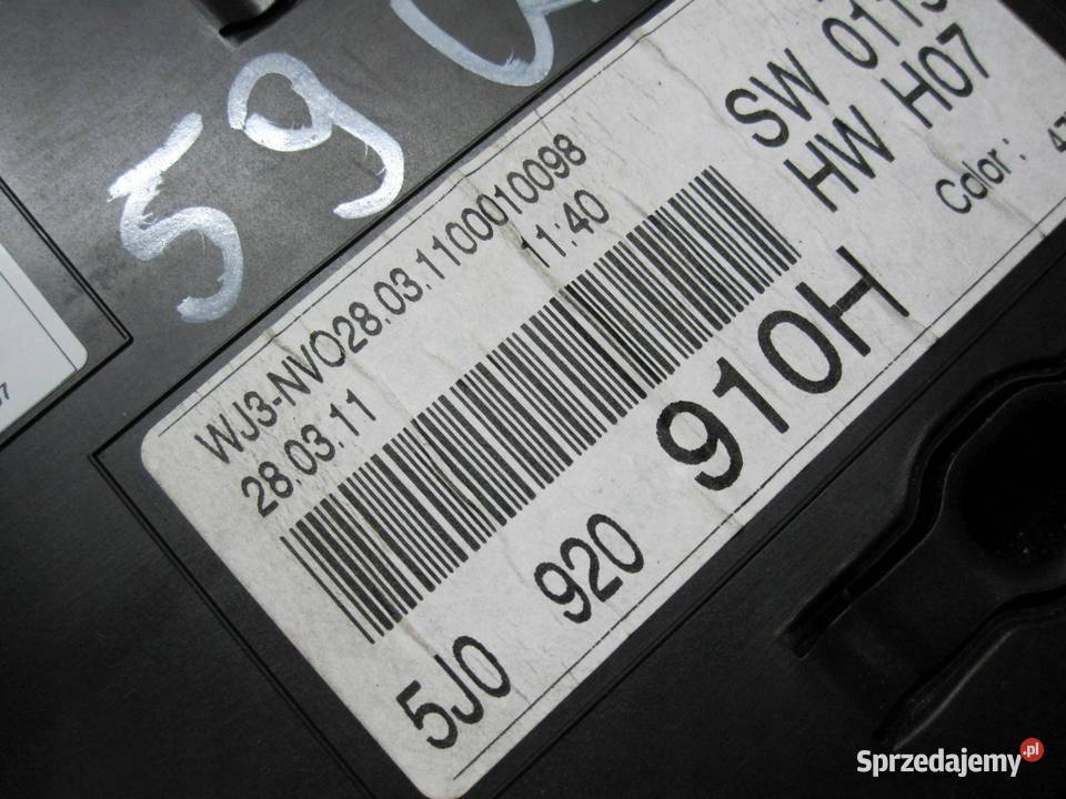 SKODA ROOMSTER LIFT 12 TSI 11r licznik zegary