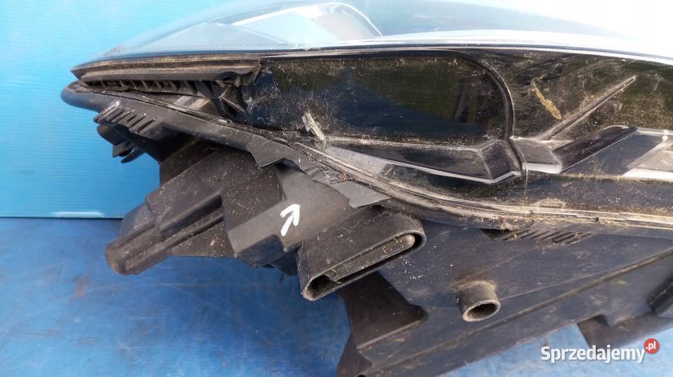 LAMPA PRAWY PRZÓD REFLEKTOR VW TOURAN III 3 5TB Lampy przednie Nowy Tomyśl