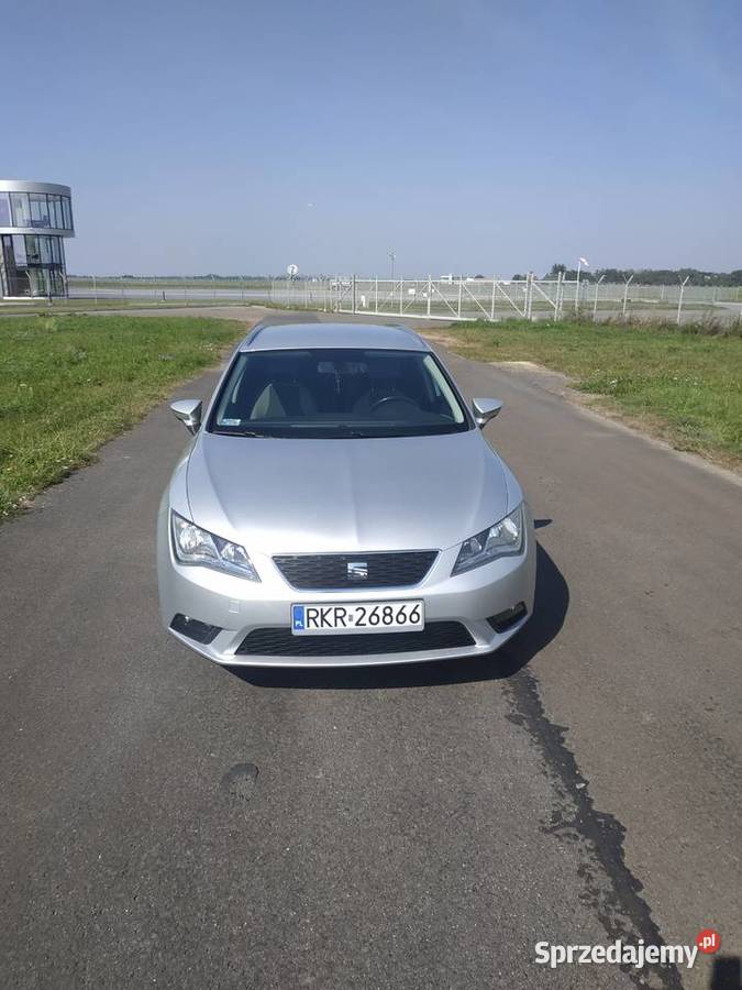 Seat Leon 16 TDI zadbany 2014 kombi światła do jazdy dziennej Krosno