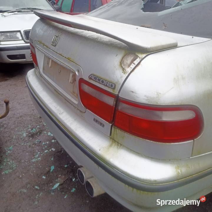Honda Accord V 5 sedan lotka spoiler na klapę osobowe Sieradz