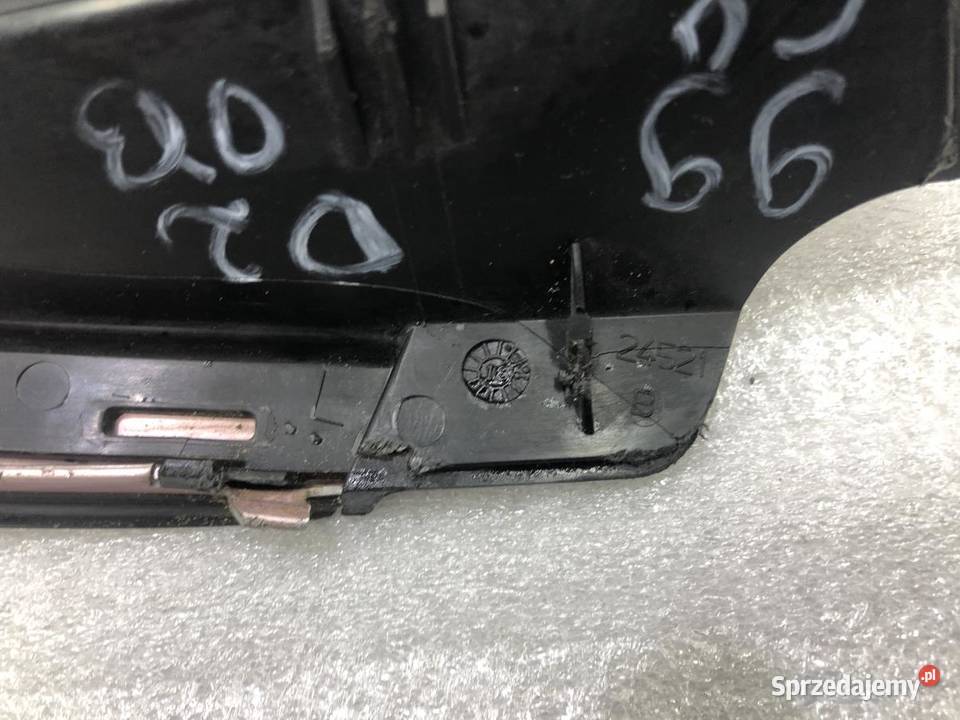 LISTWA ZGARNIAJĄCA LEWA DACIA DUSTER II