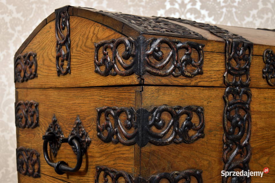 Skrzynia barokowa XVIII wiek okuta antyk Swarzędz