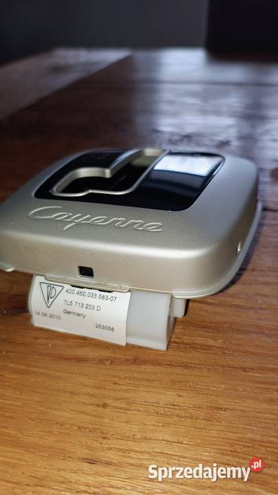 Porsche Cayenne ramka elektronika