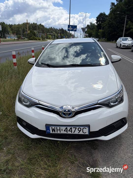 Toyota hybryda krajowy Warszawa