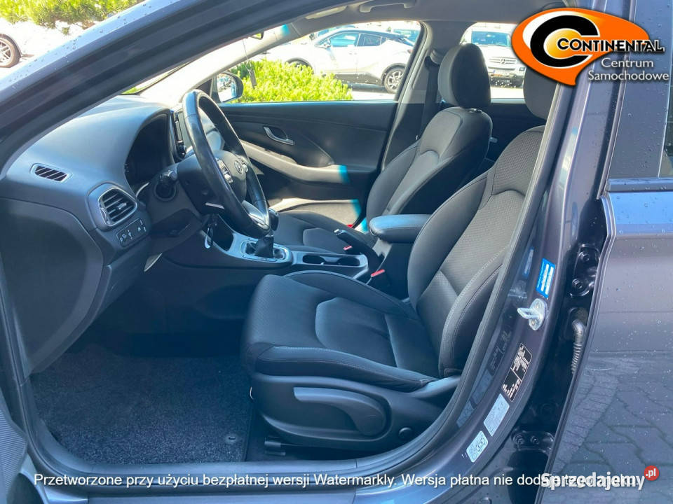 Hyundai i30 Bogate wyposażeniebenzynka III 2017 Żory