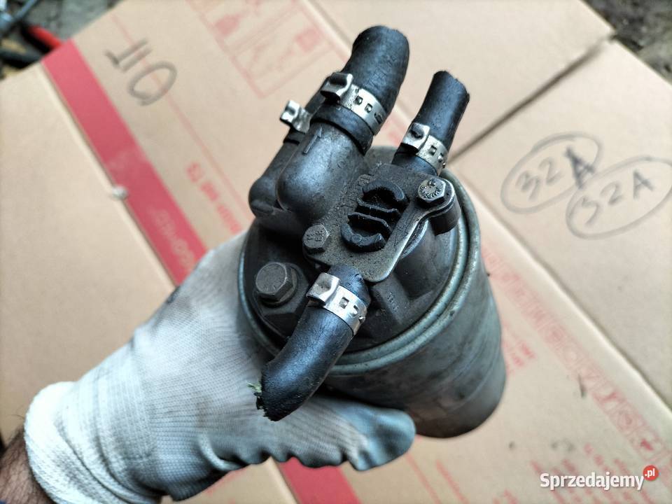 PODSTAWA OBUDOWA FILTRA PALIWA AUDI PASSAT 80 90 Kamień-Kolonia