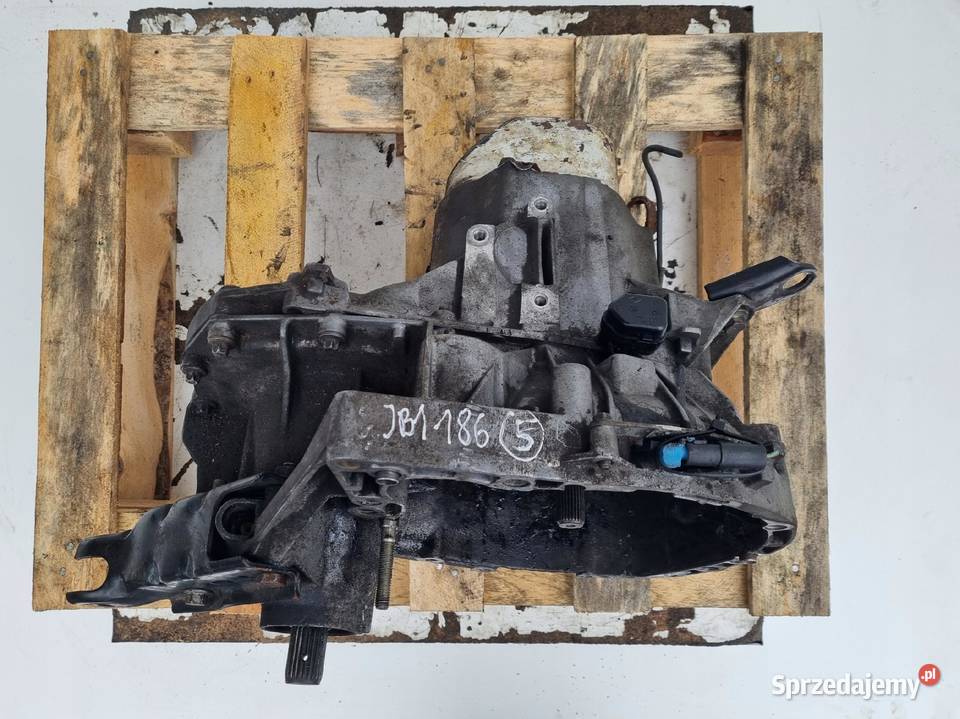 Renault Clio II 14 8V SKRZYNIA BIEGÓW JB1186 Rudka