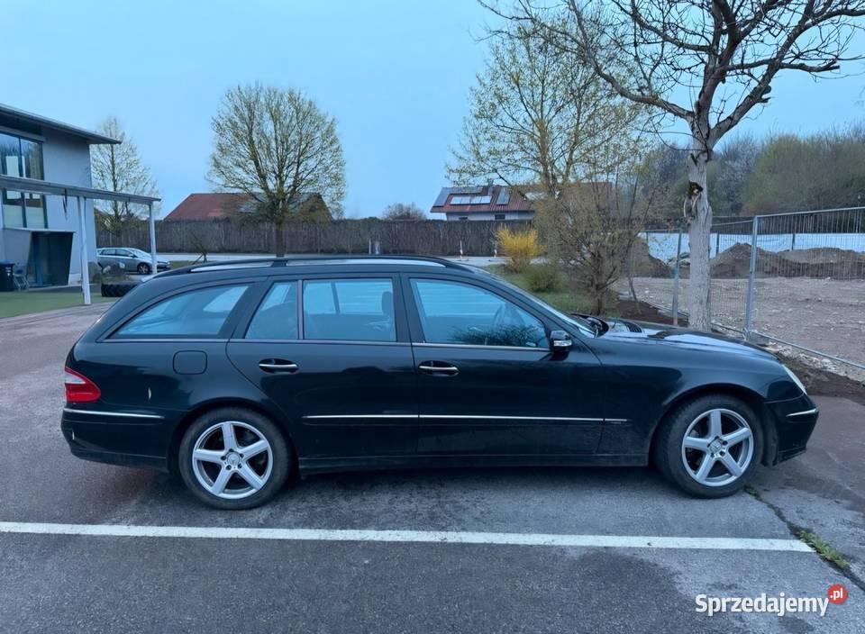 Mercedes E200 kompressor 300km