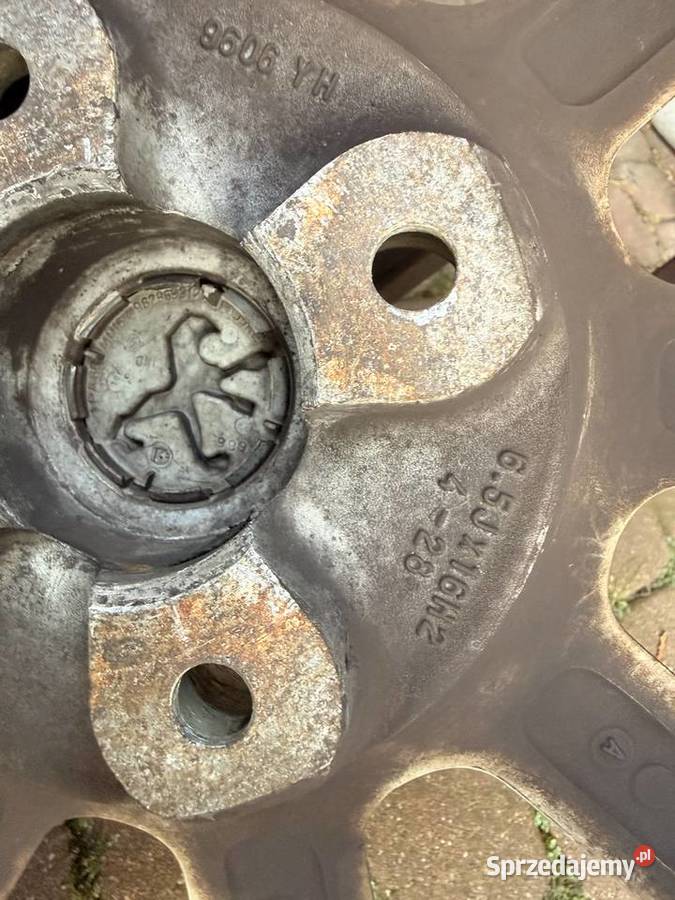 Oryginalne felgi aluminiowe z oponami letnimi Średnica 16" Warszawa