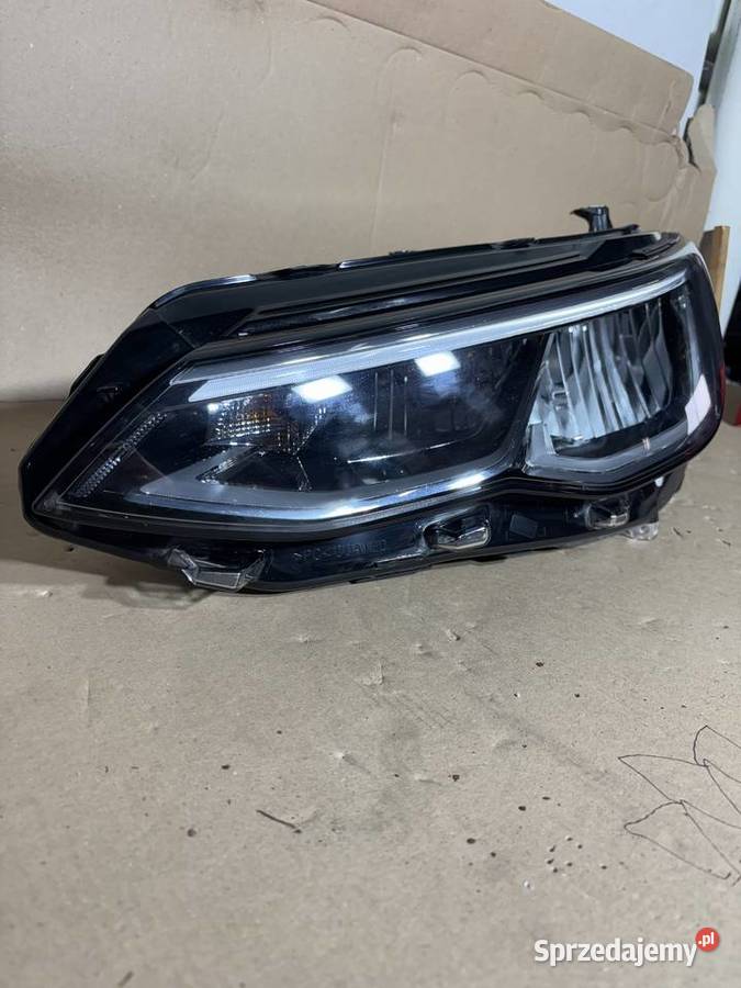 VW GOLF VIII 8 LAMPA PRZÓD PRZEDNIA LEWA Jabłonna