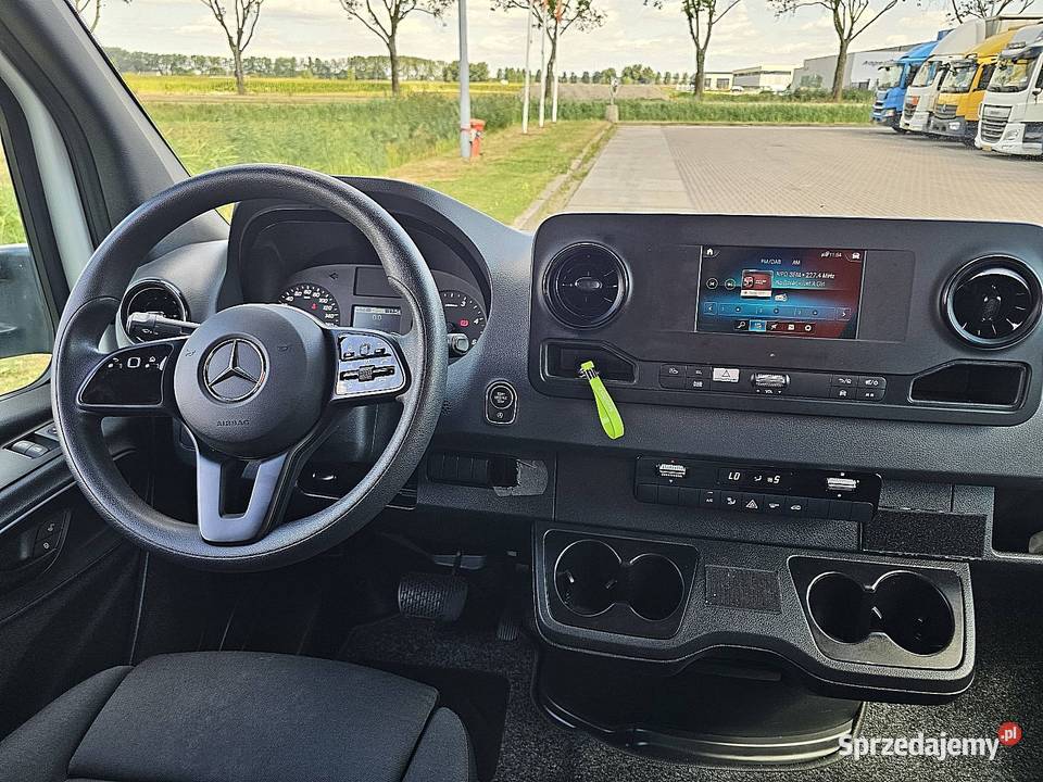 MercedesBenz SPRINTER 315 kontener winda diesel sprzedam