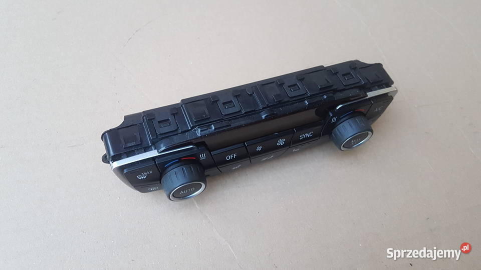 BMW 218d seria 2 F45 Active Tourer panel Rok produkcji 2015