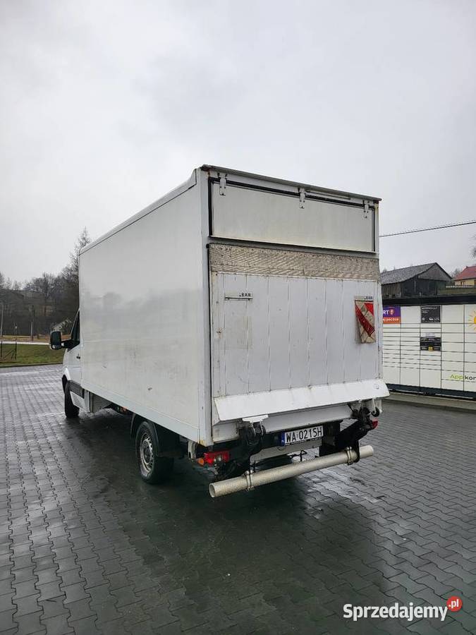 Mercedes Sprinter kontener z windą Brzesko