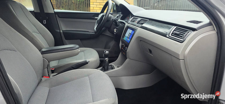 Seat Toledo bogate wyposażenie dużym serwisie Rok produkcji 2014