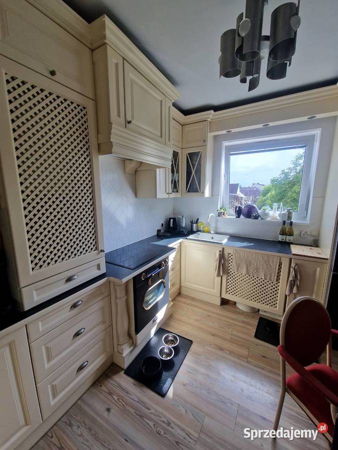 Apartament położony w centrum wsrod zieleni Piętro 1 Rumia