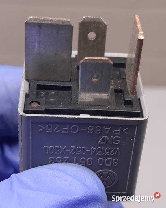 PRZEKAŹNIK 370 VW AUDI SEAT SKODA 8D0951253