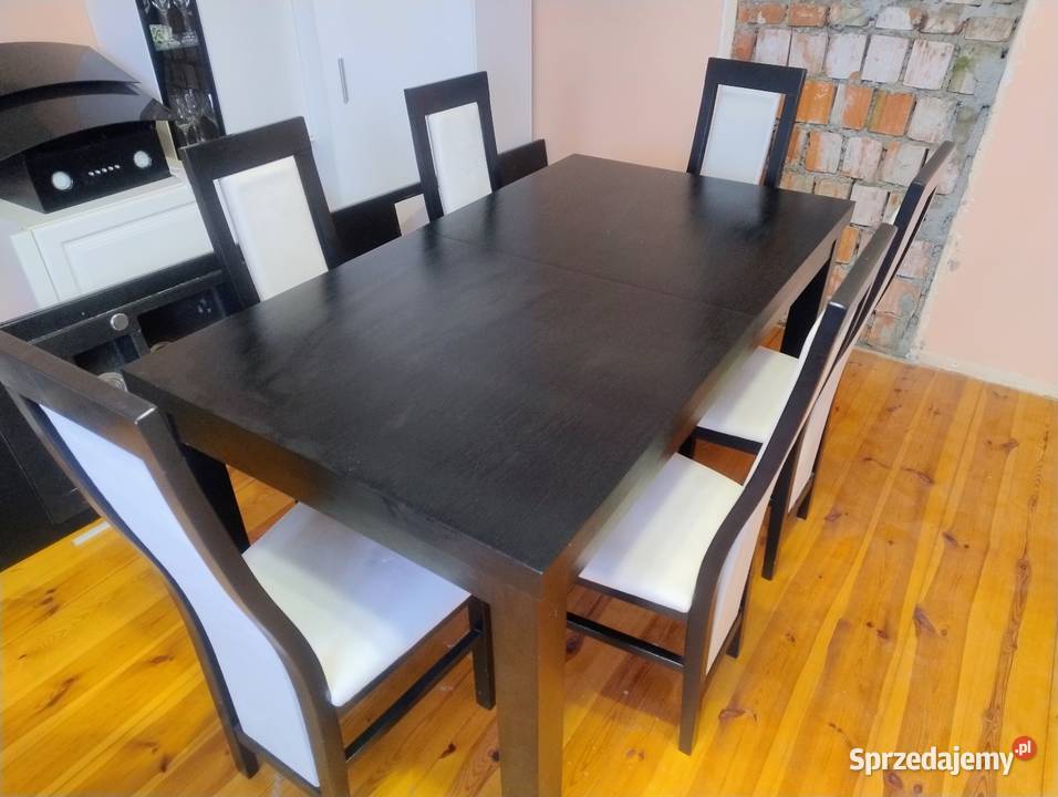 Stół kuchenny z krzesłami