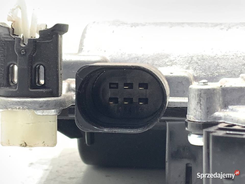 DOCIĄG KLAPY TYŁ VW TROC 3G0827887C 20 150