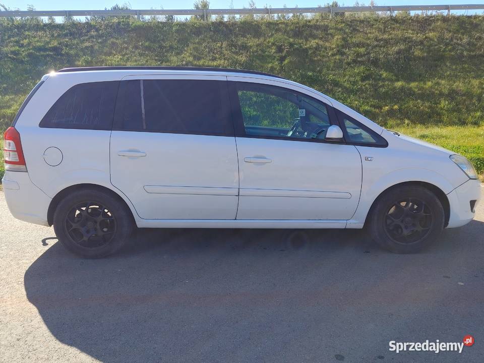 Opel zafira B 19 120 7 osobowa 120KM sprzedam