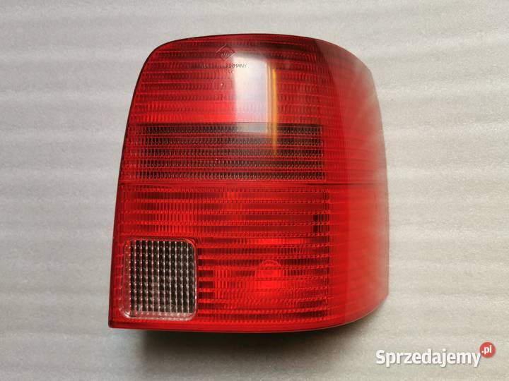 Lampa Prawy Tył Tylna Prawa VW Passat B5 Kombi osobowe Oświetlenie