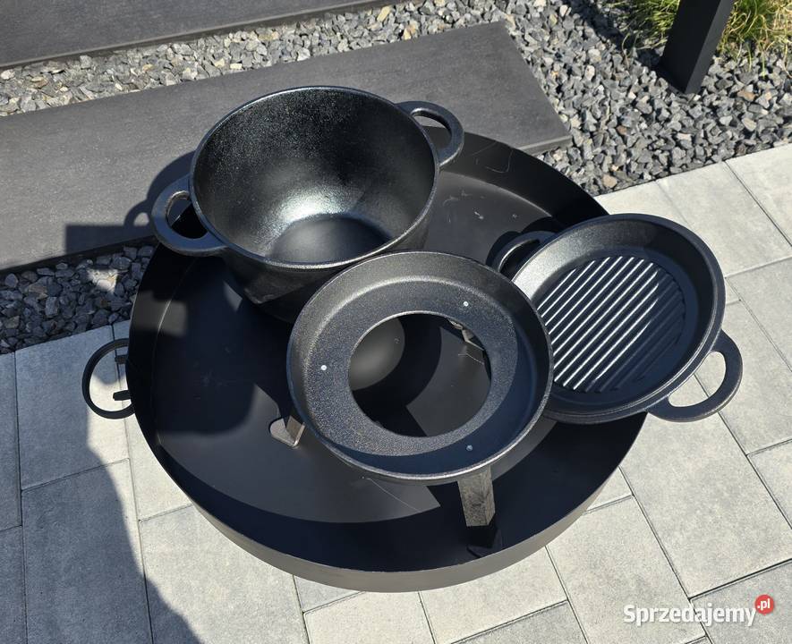 Kociolek zeliwny 8 litrów 3w1