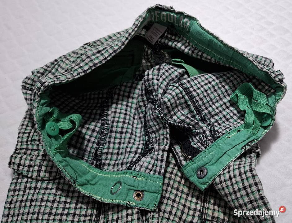 Krótkie spodenki chłopięce w kratkę Okaidi 114 6 Czeladź sprzedam