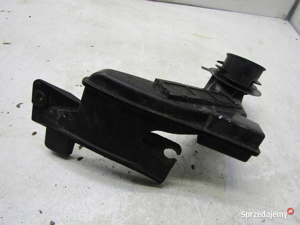 ŁAPACZ REZONATOR POWIETRZA MAZDA 2 DJ P53T13201