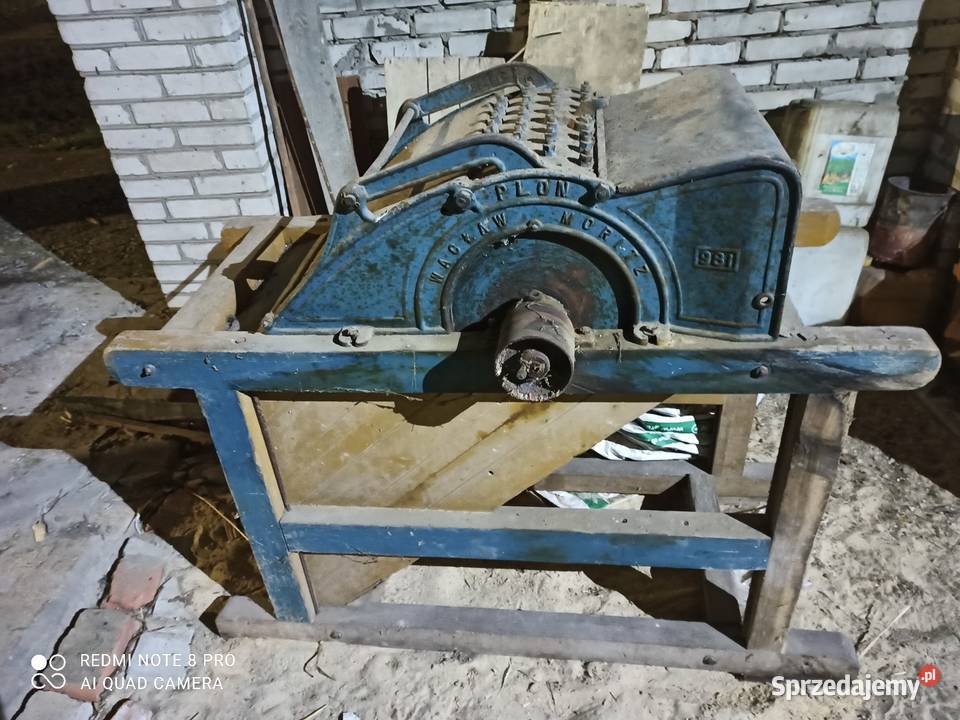 Młocarnia zabytkowa