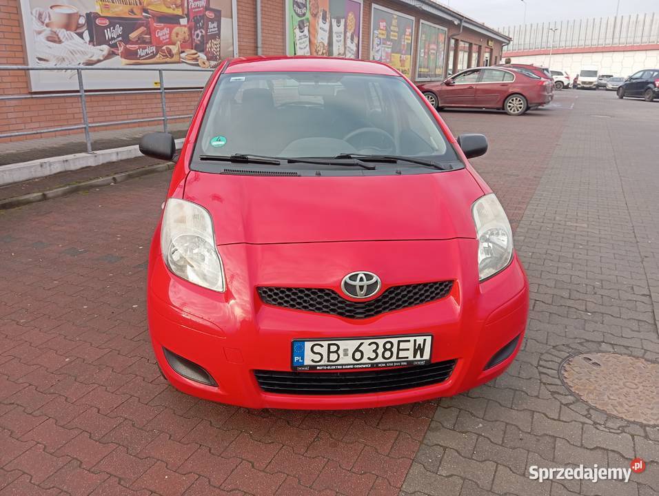 Toyota Yaris 5 drzwi 170 przebiegu benzyna śląskie Bielsko-Biała