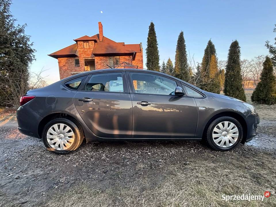 Opel Astra 16 Active Kępie