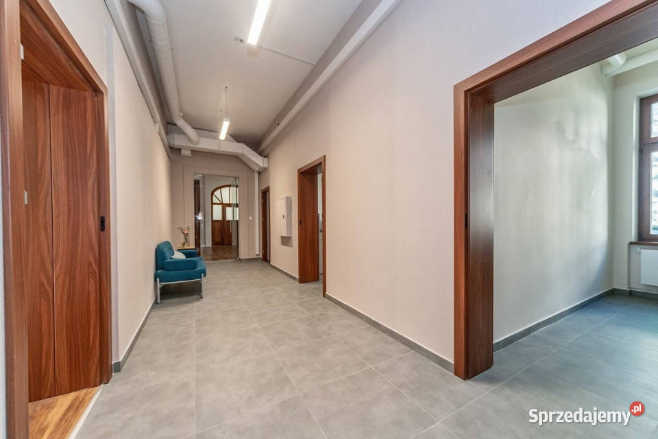 Lokal na wynajem z prywatną łazienką i WC 36.24m2 sprzedam