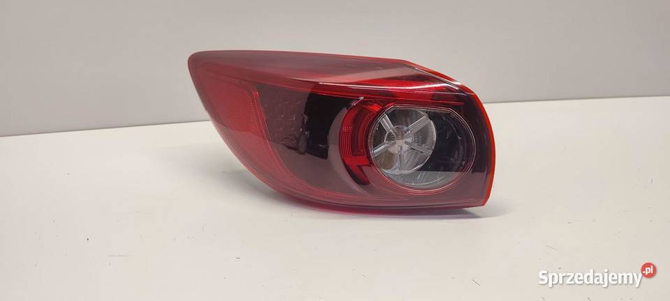 MAZDA 3 LAMPA LEWY TYŁ B45D51160