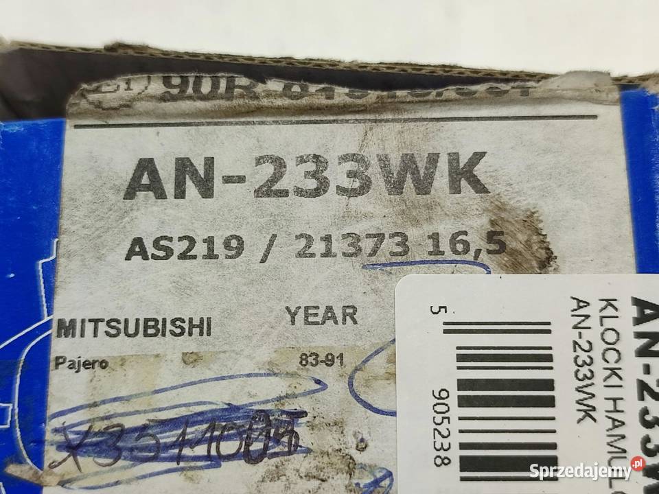 KLOCKI HAMULCOWE PRZÓD MITSUBISHI L300 III 2004