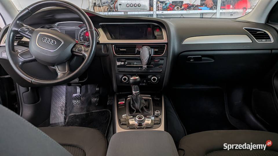 Audi a4 B8 20 145 Warszawa sprzedam