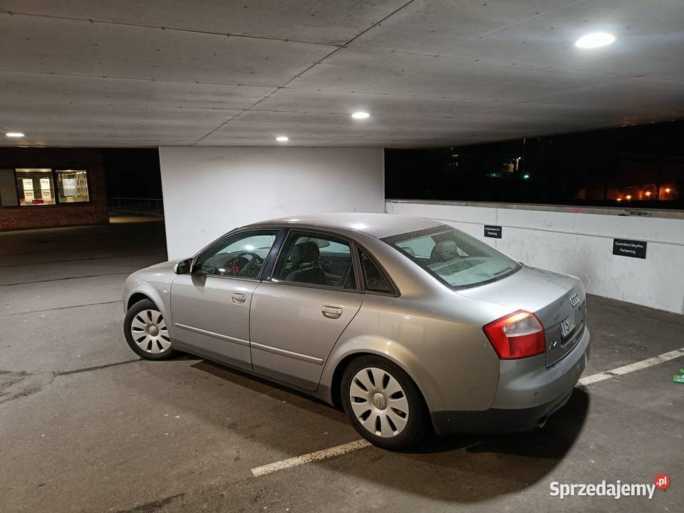 Audi A4 B6 Sedan 2002 LPG PDC Hak radio A4 Tyczyn