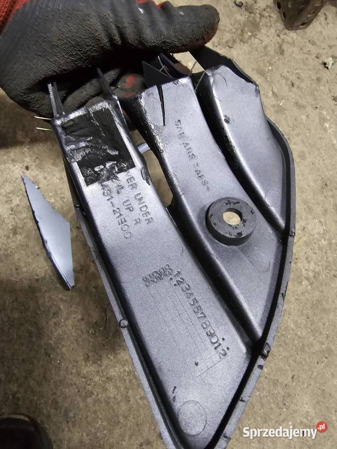 Suzuki RF 600 kratka wlot powietrza prawa Góra Plastiki Jelenia Góra