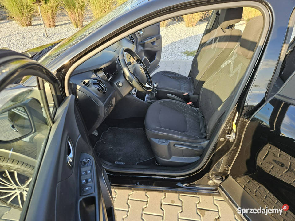 Renault Captur 12 110 klima elektryka parktronik 153000km Strzegom