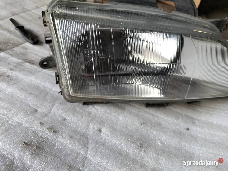 CITROEN BERLINGO LAMPA PRZÓD PRZEDNIA PRAWA osobowe