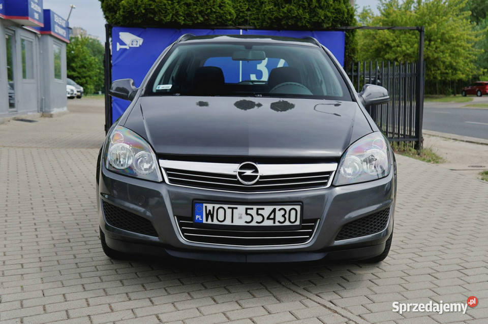 Opel Astra REZERWACJA H 20042014