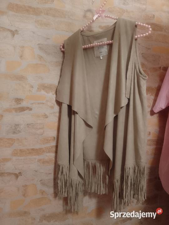 40L Bershka Bogato zdobiona frędzlami Kamizelka Bez wzoru Bluzki i koszule Kraków sprzedam