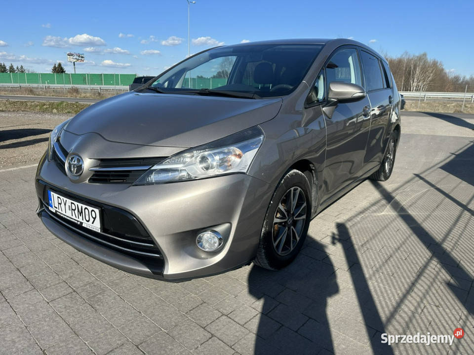 Toyota Verso elektryczne lusterka Lipówki