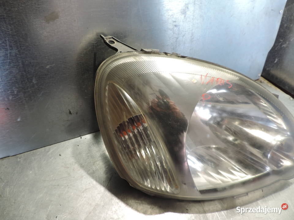LAMPA PRAWY PRZÓD PRZEDNIA TOYOTA YARIS I 1 FL Rok produkcji 2003 Nowy Sącz