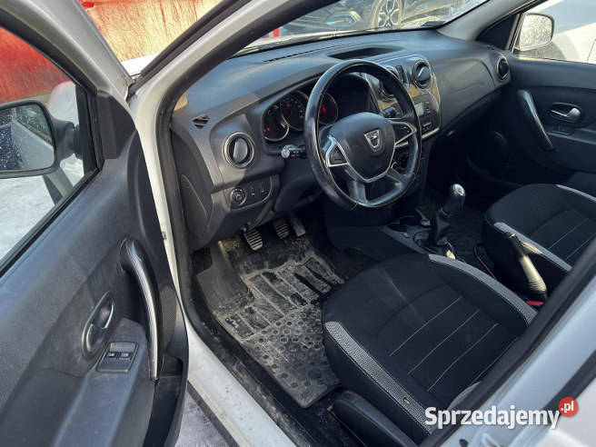 DACIA SANDERO 2019 89800 ccm 90